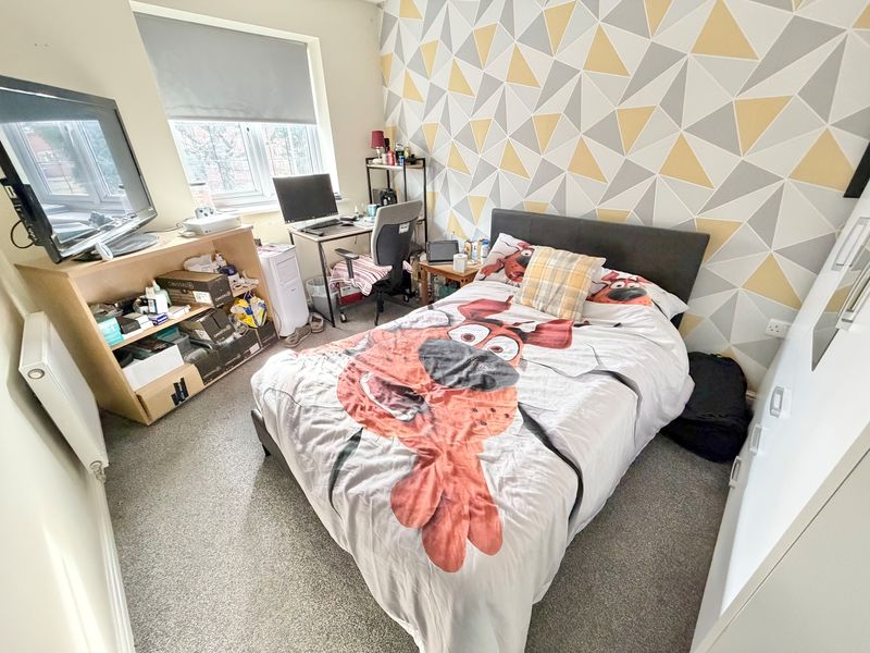 Standingwood Road Rossmore